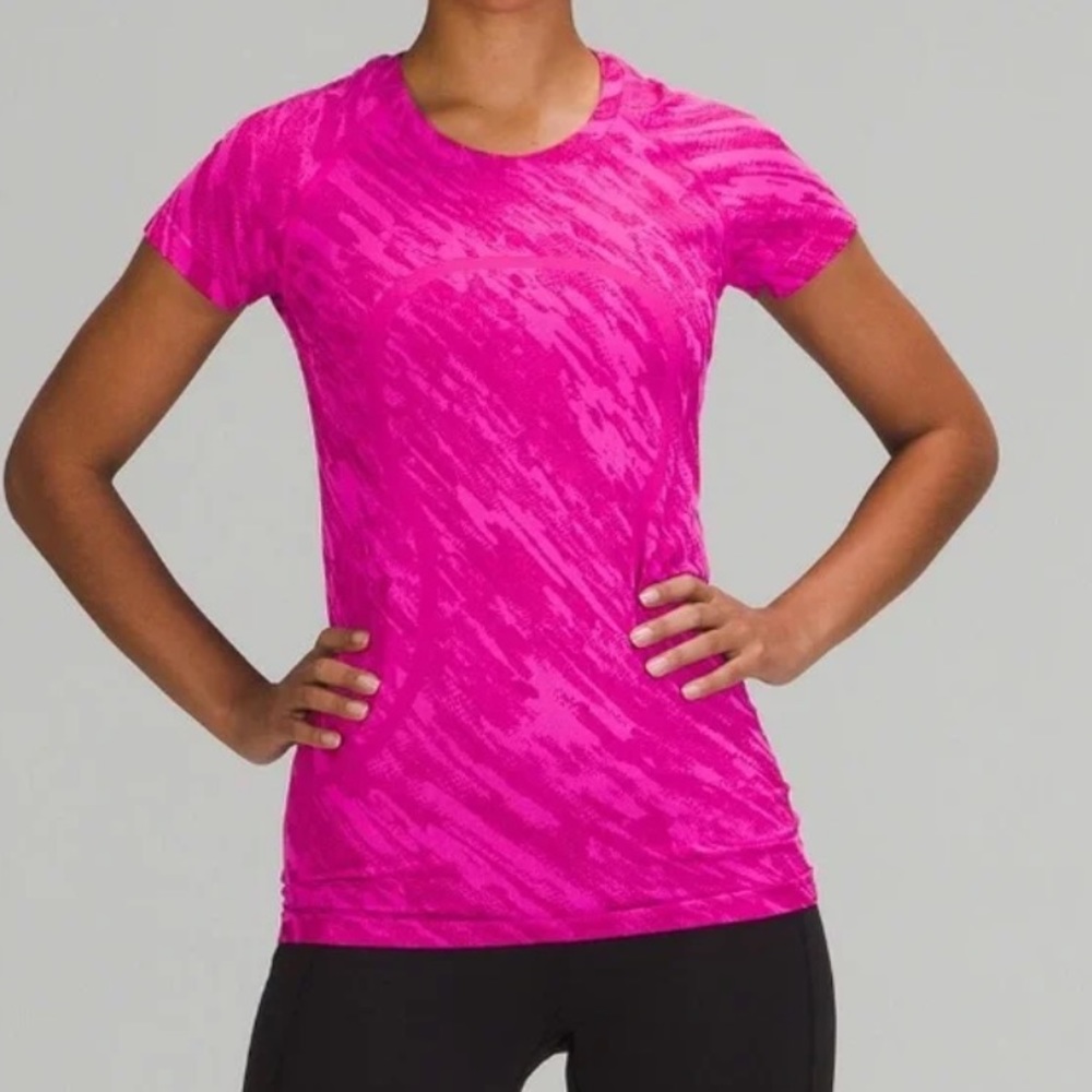 Lululemon Swiftly Tech 2.0 Short Sleeved Sz 6 NWT